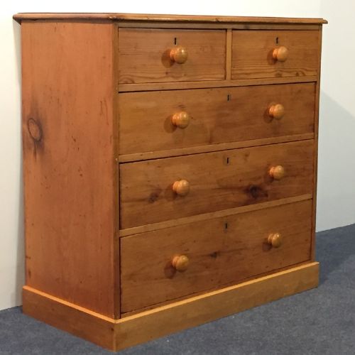 Late Victorian Pine Chest of Drawers