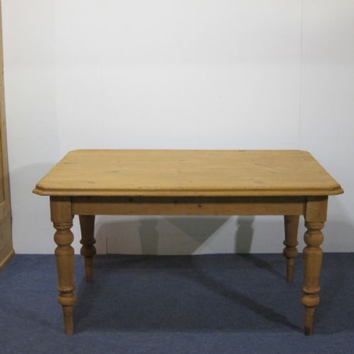 Victorian Farmhouse Kitchen Table