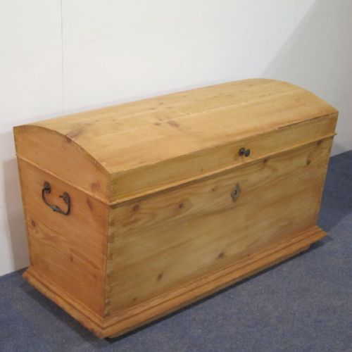 fig 1. Antique Pine Toy Box c.1890
