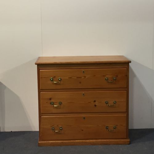 Traditional Victorian Pine Chest of Drawers