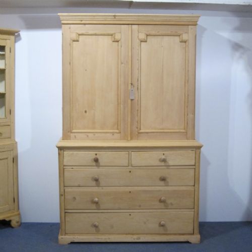 Attractive Large Victorian Linen Press