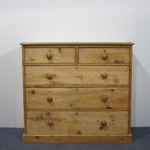 Traditional Late Victorian Pine Chest of Drawers