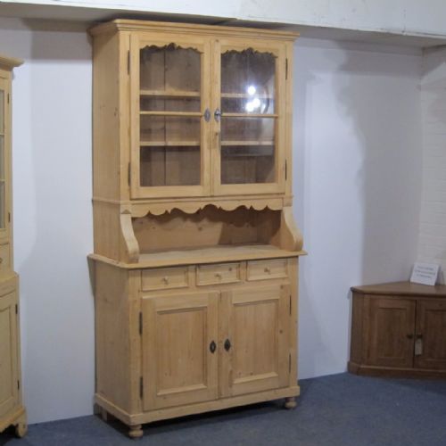 fig 1. French Antique Pine Country Dresser