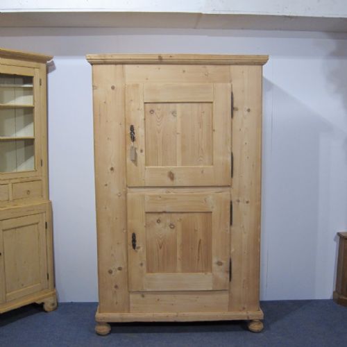 Large Antique Pine Linen Storage Cupboard C.1915