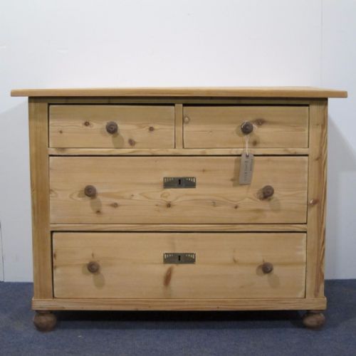 fig 1. Small Antique Pine Chest of Drawers c.1920's