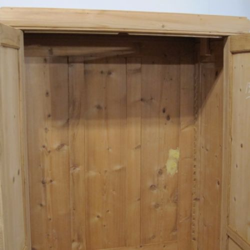 fig 1. Small Antique Pine Wardrobe - (dismantles)