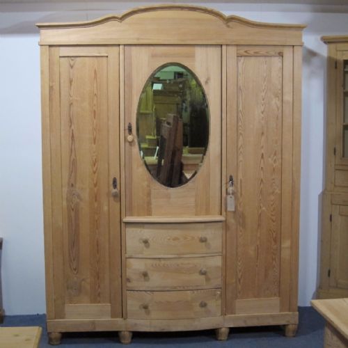 Elegant Antique Triple Wardrobe C.1920