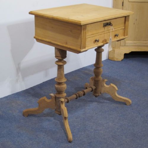 fig 1. A Romantic Little Antique Dressing Table c.1910