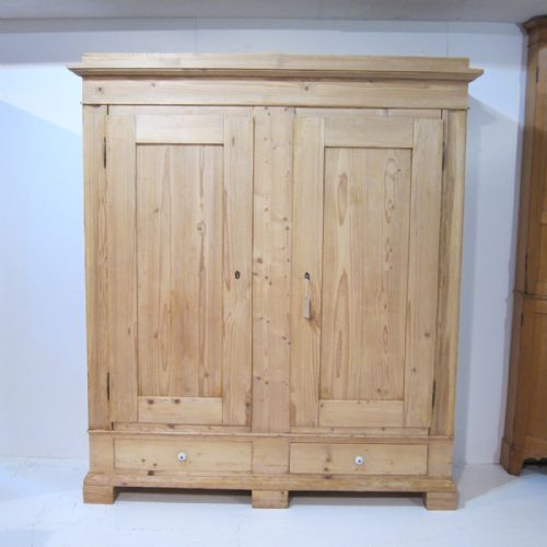 Large 19th Century Pine Shelved Wardrobe