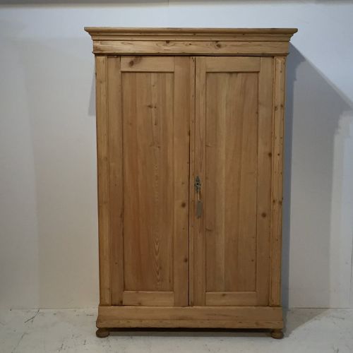 Small Antique Pine Wardrobe with 2 Doors (Dismantles)