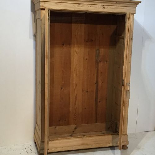 fig 1. Small Antique Pine Wardrobe with 2 Doors (Dismantles)