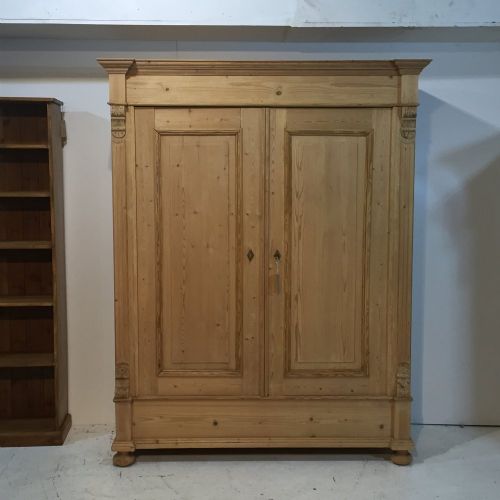 Large Antique Pine Wardrobe That Dismantles