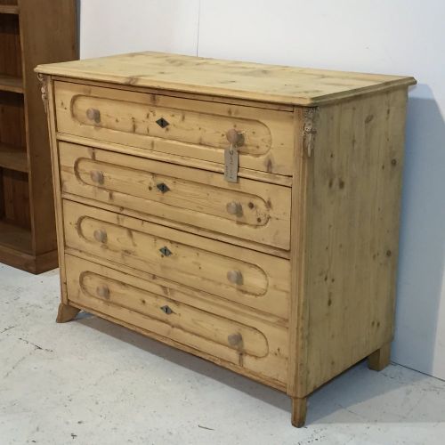 fig 1. Large Antique Pine Chest of 4 Drawers