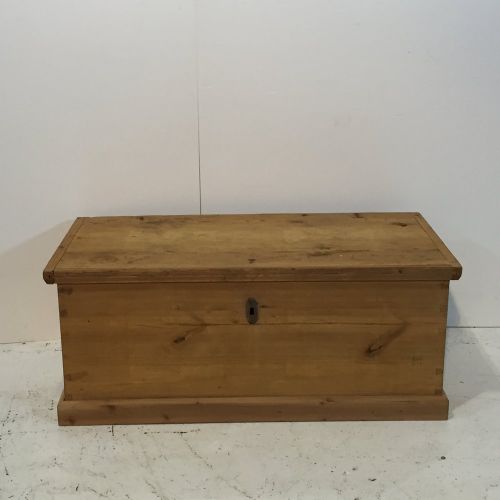 Large 19th Century Pine Blanket Box C.1833
