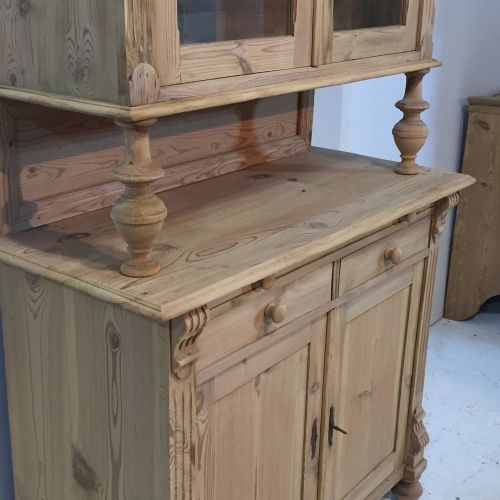fig 2. Antique Pine Glazed Farmhouse Dresser