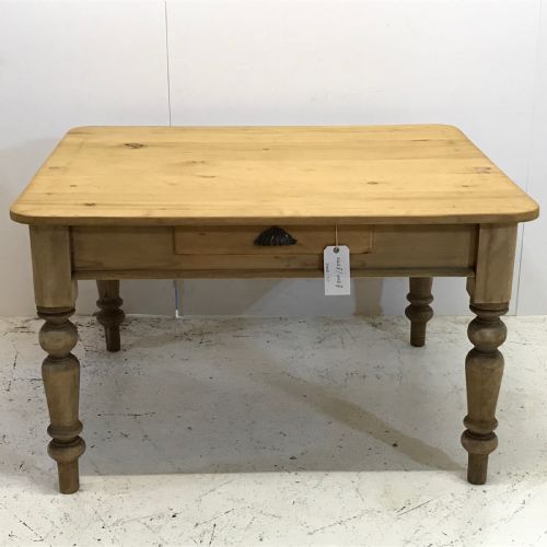 Victorian Pine Farmhouse Table with Turned Legs