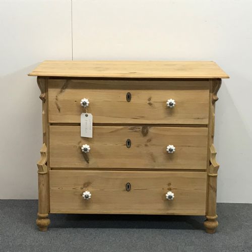 Small Old Pine Chest of Drawers C.1915
