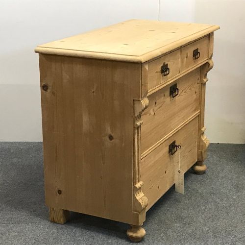 fig 1. Classic Antique Pine Chest of 4 Drawers