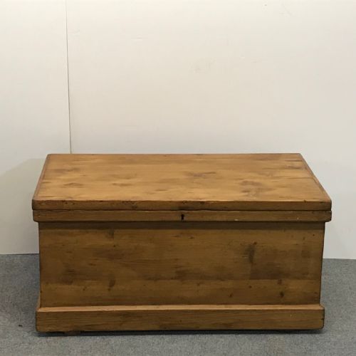 Late Victorian Pine Blanket Chest