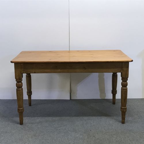 Old English Pine Table