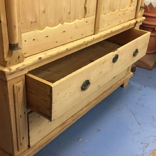 fig 1. VERY LARGE ANTIQUE PINE LINEN PRESS