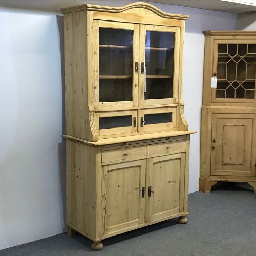 fig 1. LARGE ANTIQUE PINE FARMHOUSE DRESSER