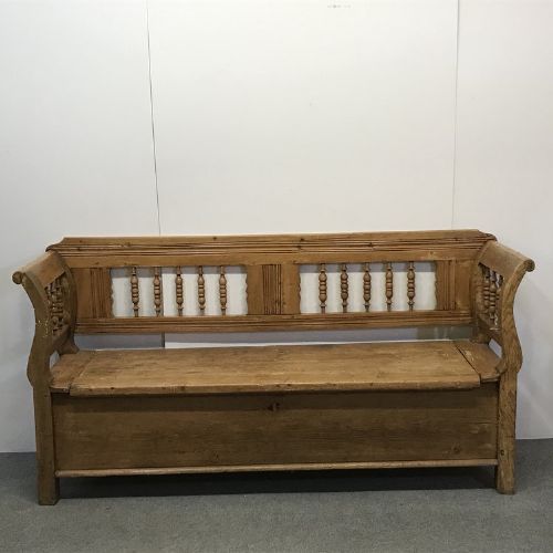 Large Old Pine Farmhouse Storage Bench