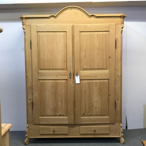 Very Large Antique Pine Wardrobe (Dismantles)