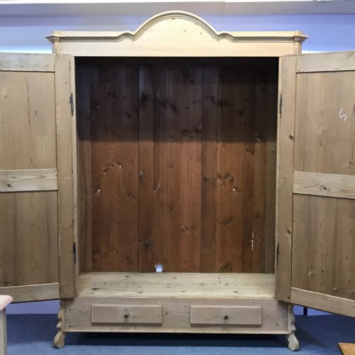 fig 1. VERY LARGE ANTIQUE PINE WARDROBE (DISMANTLES)