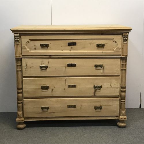Large Antique Pine Chest of 4 Drawers
