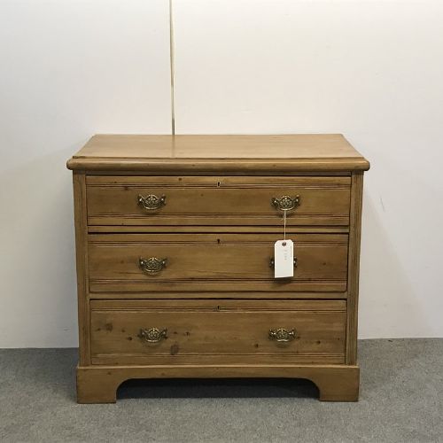 Edwardian Pine Chest of Drawers