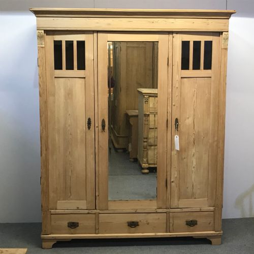 Large Triple Antique Pine Wardrobe (Dismantles)