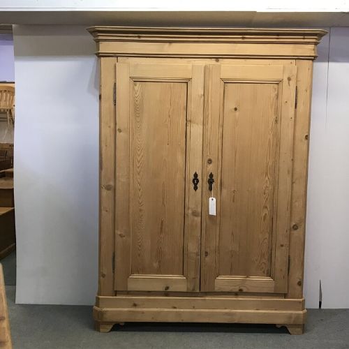 French Double Antique Pine Wardrobe (Dismantles)