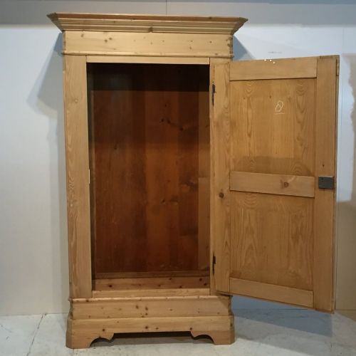 fig 1. TALL SINGLE FRENCH ANTIQUE PINE WARDROBE (DISMANTLES)