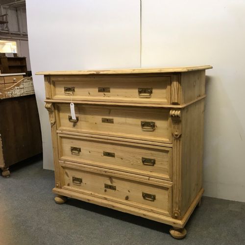 fig 1. LARGE 4 DRAWER ANTIQUE PINE CHEST OF DRAWERS