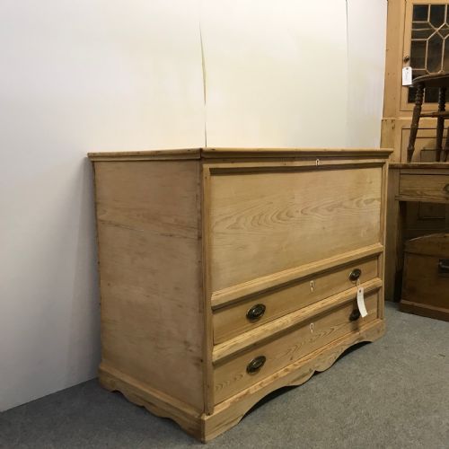 fig 1. MID VICTORIAN ENGLISH PINE MULE CHEST