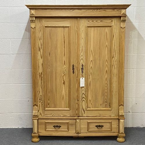 Antique Pine Wardrobe (Dismantles)