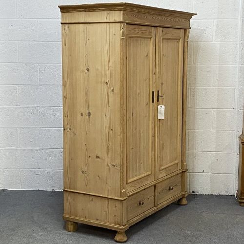 fig 2. SMALL DOUBLE ANTIQUE PINE WARDROBE (DISMANTLES)