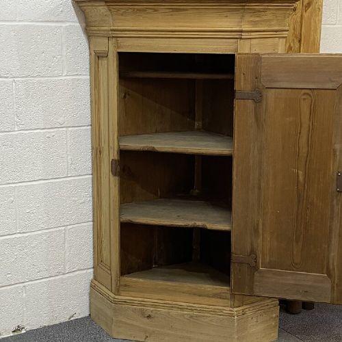 fig 1. LARGE VERY OLD PINE FLOOR STANDING CORNER CUPBOARD