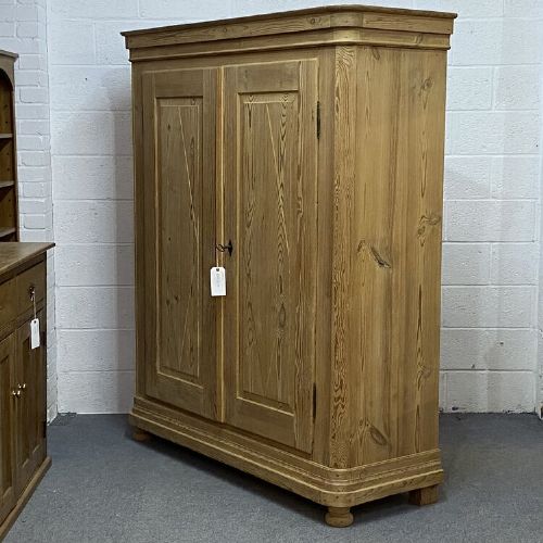 fig 1. LARGE DOUBLE ANTIQUE PINE WARDROBE (DISMANTLES)