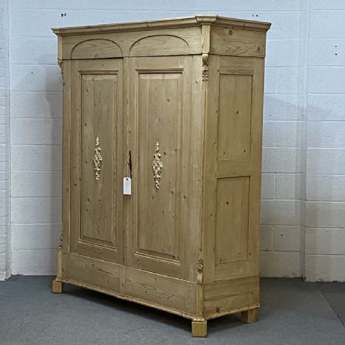 fig 1. DECORATIVE 19TH CENTURY LARGE DOUBLE PINE WARDROBE