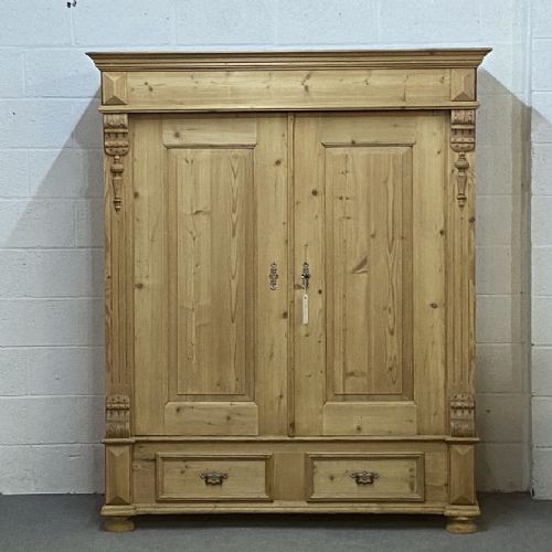 Deep Old Pine Double Wardrobe with Drawers (Dismantles)
