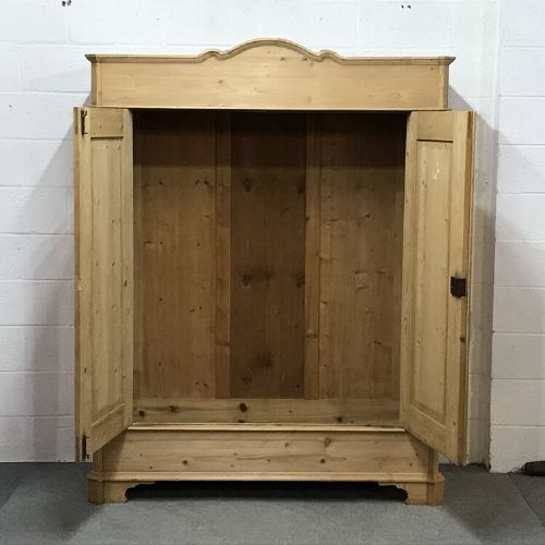 fig 1. Large Old Pine Arched Wardrobe (Dismantles)