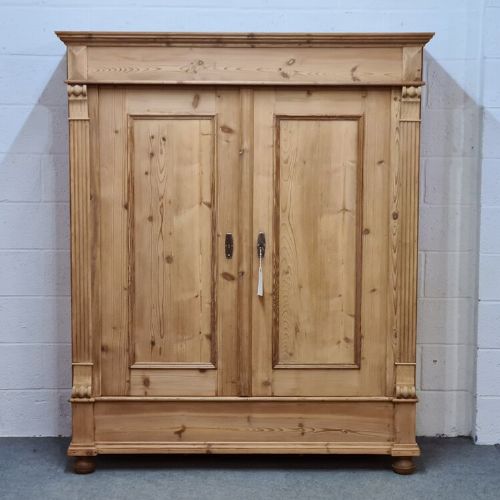 Antique Pine Double Wardrobe (Dismantles)
