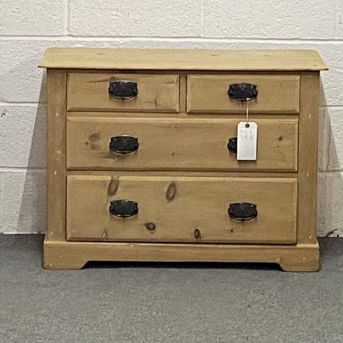 Small Edwardian Pine Chest of Drawers