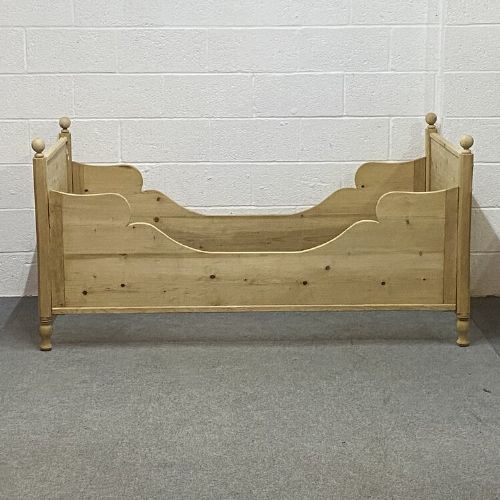 Old Pine Sleigh Bed