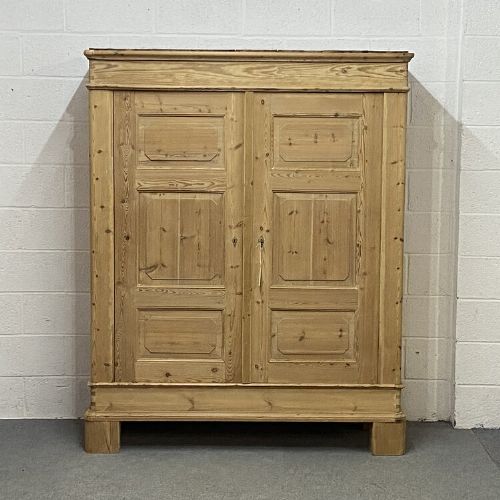 Antique Pine German Wardrobe (Dismantles)