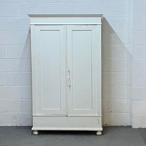 Small Double Painted Old Pine Wardrobe (Dismantles)