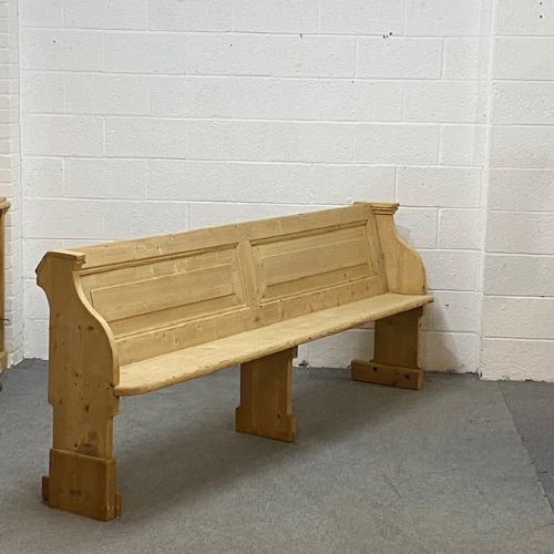 fig 1. Large Victorian English Pine Settle
