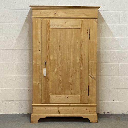 Small Antique Pine Wardrobe C1900 (Dismantles)